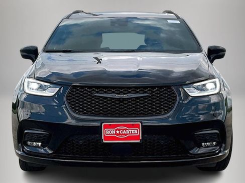 New 2025 Chrysler Pacifica Premium FWD image 12