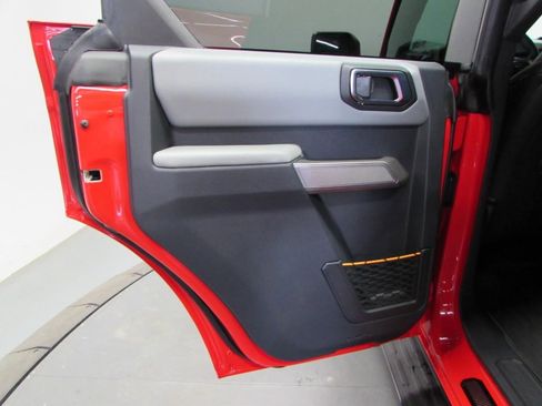 Used 2022 Ford Bronco Badlands AWD/4WD image 14