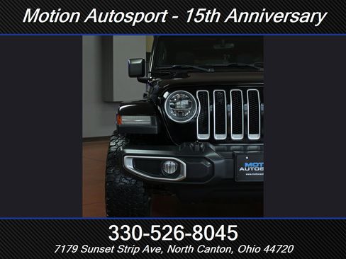 Used 2018 Jeep Wrangler Unlimited Sahara w/ Uconnect 4C Nav & Sound Group AWD/4WD image 5