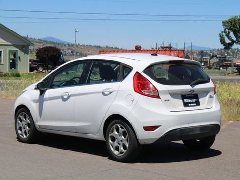 Used 2011 Ford Fiesta SES w/ 301A Rapid Spec Order Code FWD image 3