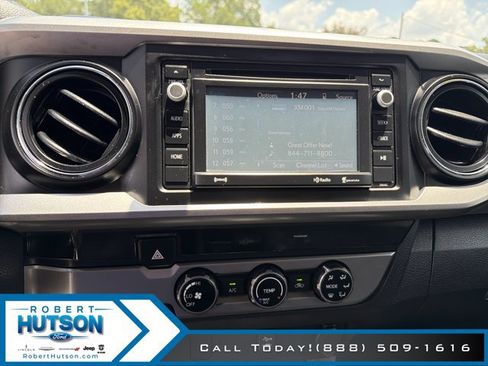Used 2017 Toyota Tacoma SR5 w/ Tow Package RWD image 15