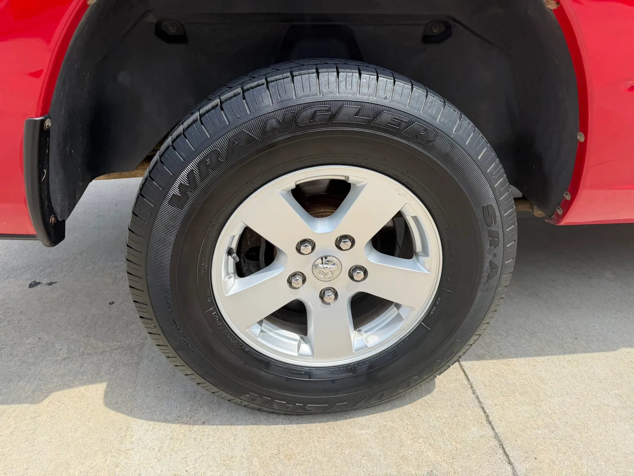 Used 2012 RAM 1500 Classic SLT AWD/4WD image 69
