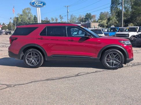 Certified 2025 Ford Explorer ST-Line w/ ST-Line Street Pack AWD/4WD image 2