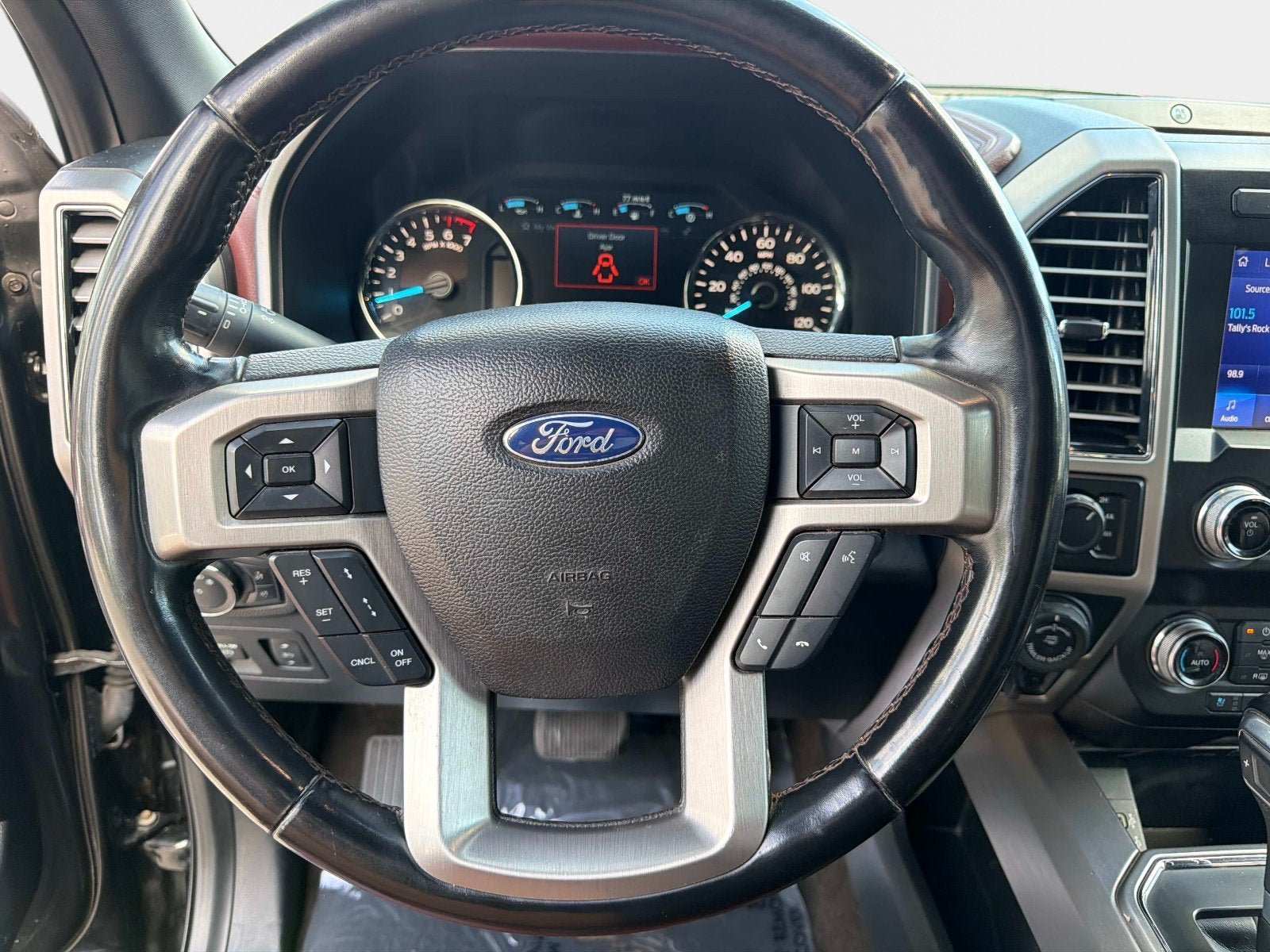 Used 2019 Ford F150 Platinum w/ Equipment Group 701A Luxury AWD/4WD image 28