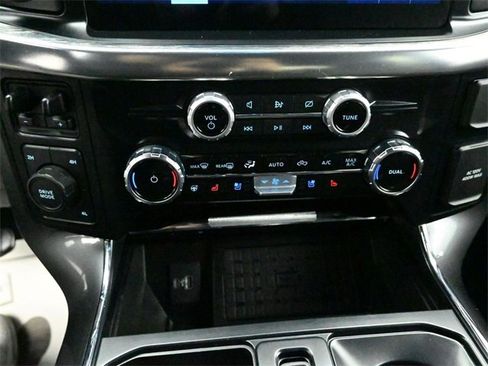 Certified 2023 Ford F150 Lariat w/ Equipment Group 502A High image 18