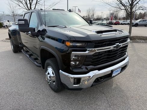 New 2026 Chevrolet Silverado 3500 LT AWD/4WD image 7
