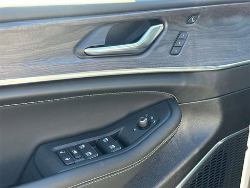 New 2025 Jeep Grand Cherokee Overland w/ Adv Protech Group III image 21