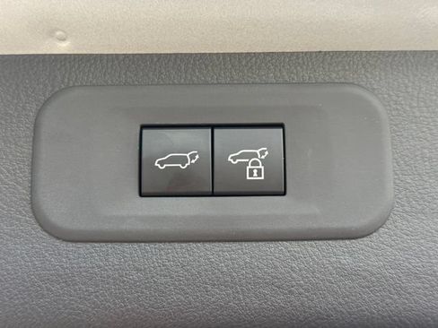 Certified 2026 Lexus TX 500h AWD w/ Technology Package image 31
