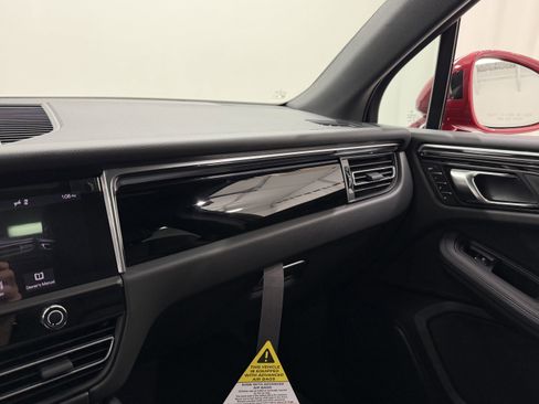 New 2026 Porsche Macan image 55