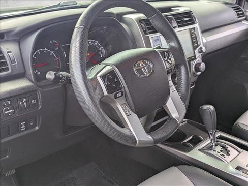 Used 2022 Toyota 4Runner SR5 Premium w/ Moonroof Package RWD image 10