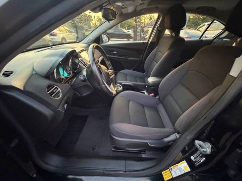 Used 2012 Chevrolet Cruze LT FWD image 11