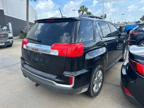 Used 2017 GMC Terrain SLE w/ Convenience Package FWD image 4