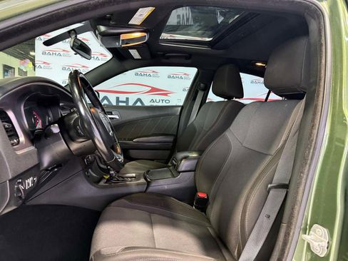 Used 2021 Dodge Charger SXT w/ Blacktop Package image 33