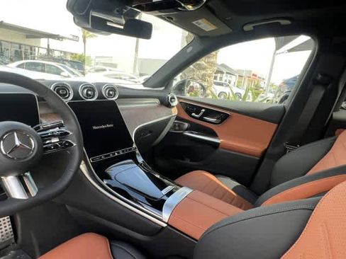 New 2026 Mercedes-Benz GLC 300 4MATIC image 13