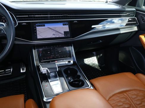 Used 2024 Audi RS Q8 4.0T w/ Black Optic Package image 12