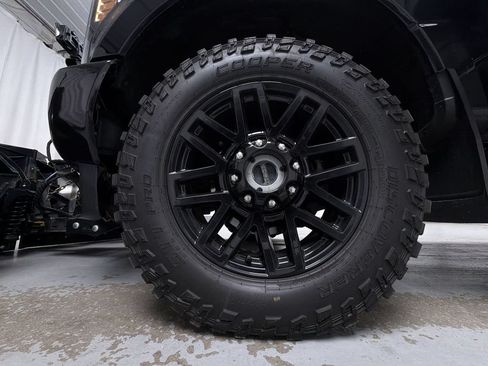 Used 2019 Ford F350 Lariat AWD/4WD image 14