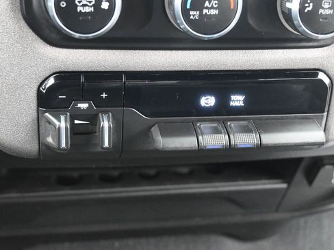 Used 2022 RAM 2500 Tradesman image 22