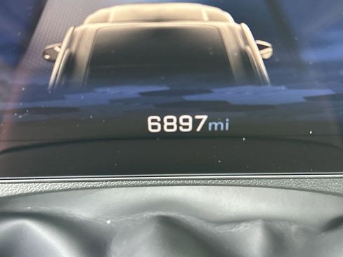 New 2025 Chevrolet Traverse LT w/ Enhanced Driving Package image 12