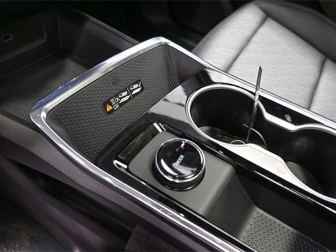 New 2026 Chevrolet Equinox LT w/ Convenience Package II image 25