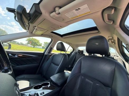 Used 2015 INFINITI Q50 Premium w/ Deluxe Touring Package AWD/4WD image 10