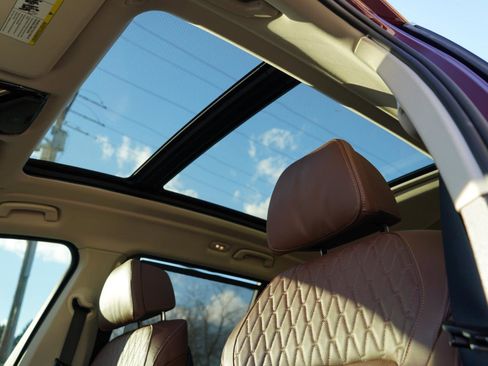 Used 2025 BMW X7 xDrive40i w/ Executive Package image 22