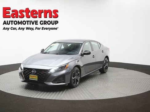 Used 2023 Nissan Altima 2.5 SR AWD/4WD image 54