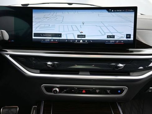 Used 2024 BMW X7 xDrive40i w/ Executive Package image 14