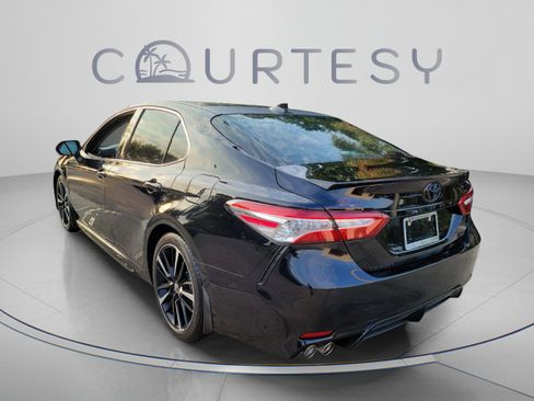 Used 2020 Toyota Camry XSE FWD image 2