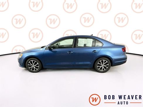 Used 2016 Volkswagen Jetta SE FWD image 4