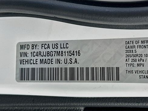 Used 2021 Jeep Grand Cherokee L Limited RWD image 35