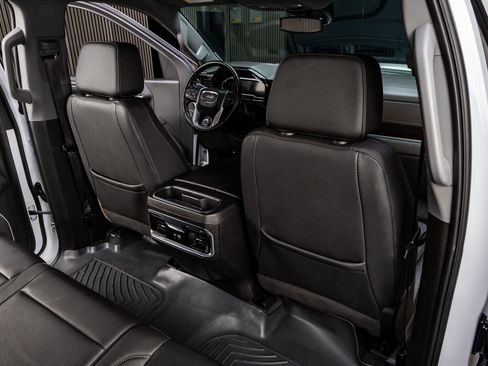 Used 2023 GMC Sierra 1500 SLT image 32