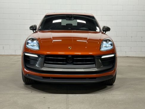 Certified 2023 Porsche Macan Turbo AWD/4WD image 9