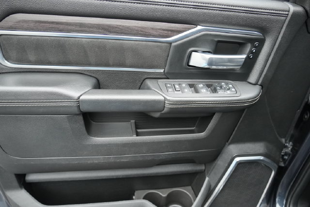 Used 2025 RAM 2500 Laramie w/ Night Edition AWD/4WD image 25