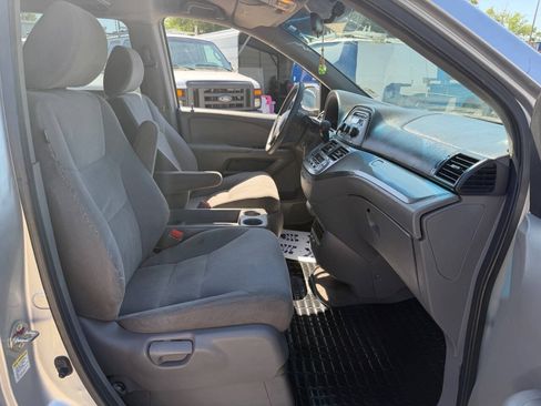 Used 2010 Honda Odyssey EX image 14