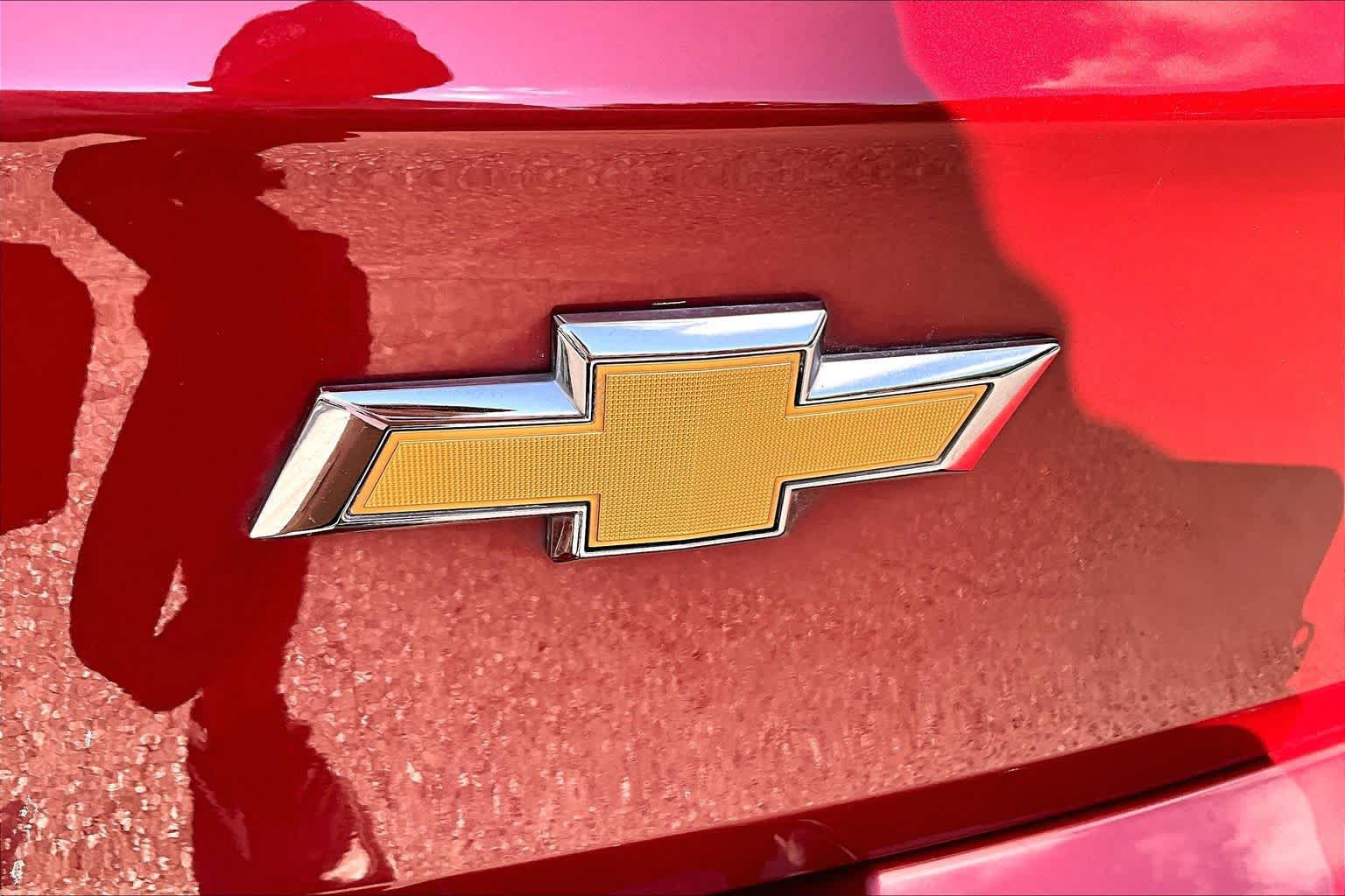 Used 2017 Chevrolet Cruze Premier FWD image 31