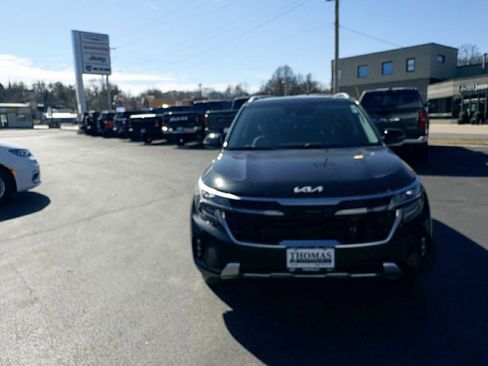 Used 2024 Kia Seltos SX image 2