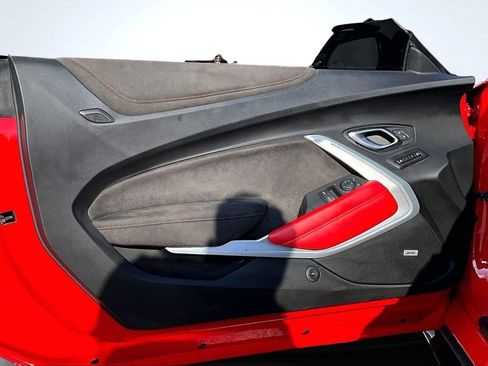 Used 2021 Chevrolet Camaro ZL1 image 23