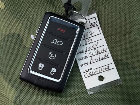 Used 2025 Jeep Grand Cherokee Altitude AWD/4WD image 45