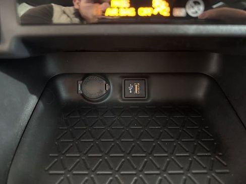 Used 2023 Toyota RAV4 LE image 31