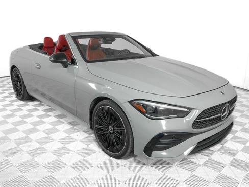 Used 2024 Mercedes-Benz CLE 300 4MATIC Cabriolet image 3