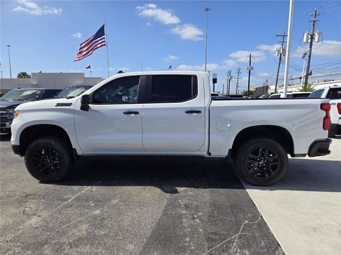 Used 2025 Chevrolet Silverado 1500 LT Trail Boss w/ Convenience Package II AWD/4WD image 5