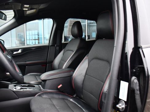 Used 2023 Ford Escape ST-Line Select w/ Class II Trailer Tow Package image 13