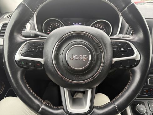 Used 2019 Jeep Compass Latitude image 37