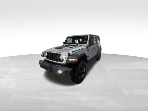 Used 2024 Jeep Wrangler Unlimited Rubicon 4xe AWD/4WD image 2