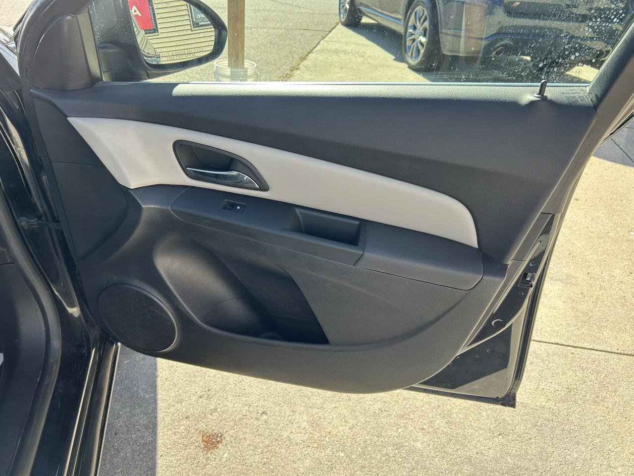 Used 2012 Chevrolet Cruze LS FWD image 16