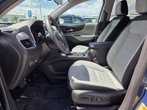 Certified 2024 Chevrolet Equinox LS w/ LS Convenience Package FWD image 12
