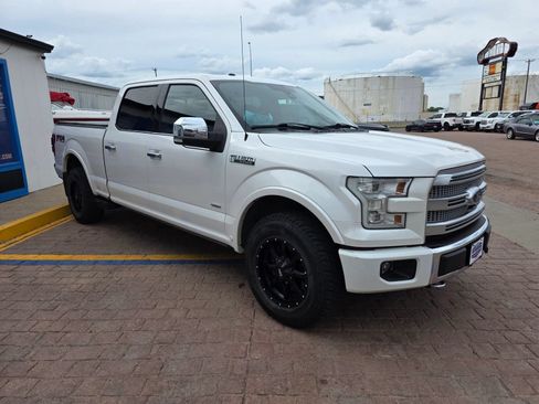 Used 2015 Ford F150 Platinum w/ Equipment Group 701A Luxury AWD/4WD image 3