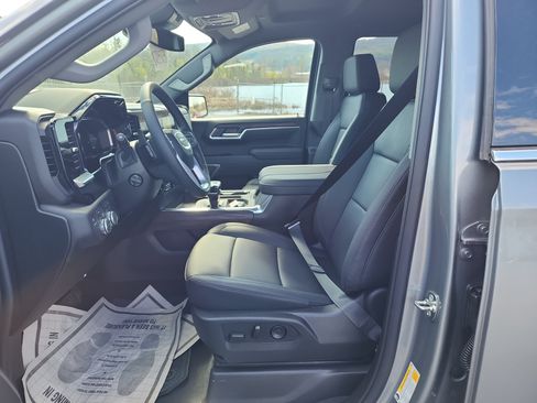 New 2026 GMC Sierra 1500 SLT w/ SLT Convenience Package AWD/4WD image 11