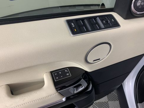 Used 2016 Land Rover Range Rover Long Wheelbase Supercharged image 14