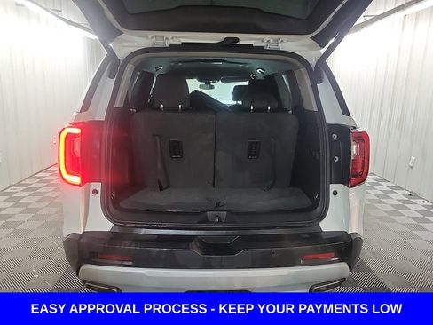 Used 2020 GMC Acadia SLE w/ Driver Convenience Package image 3
